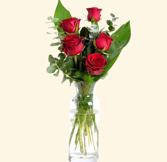 5 Rose rosse con Verde decorativo - Cupido